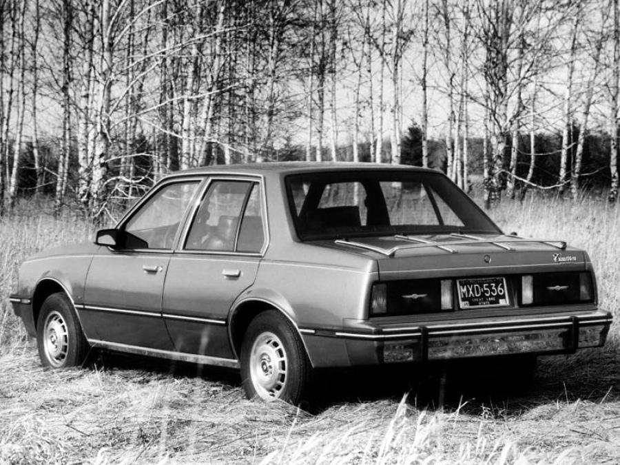  Cadillac Cimarron (6J-G69) 1983 года  (фото 12 из 17)